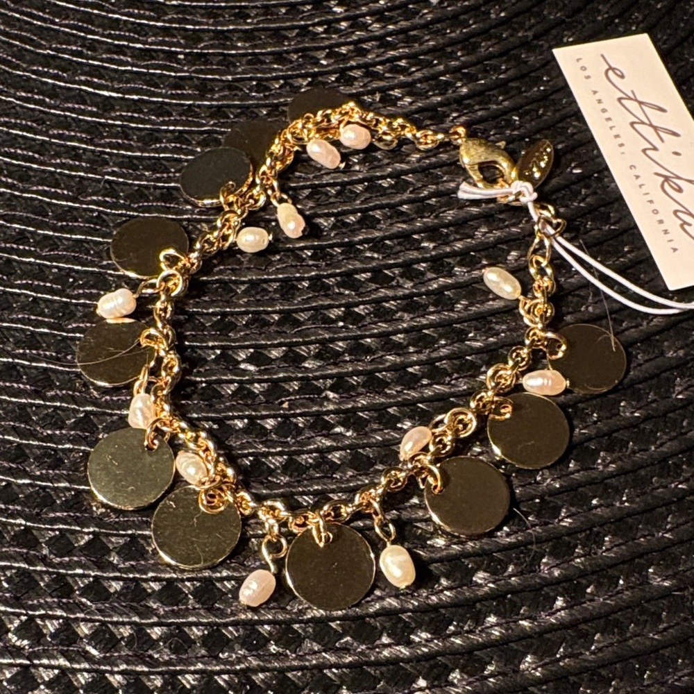 0150) Ettika Gold Disc Bracelet with Pearl Accents
